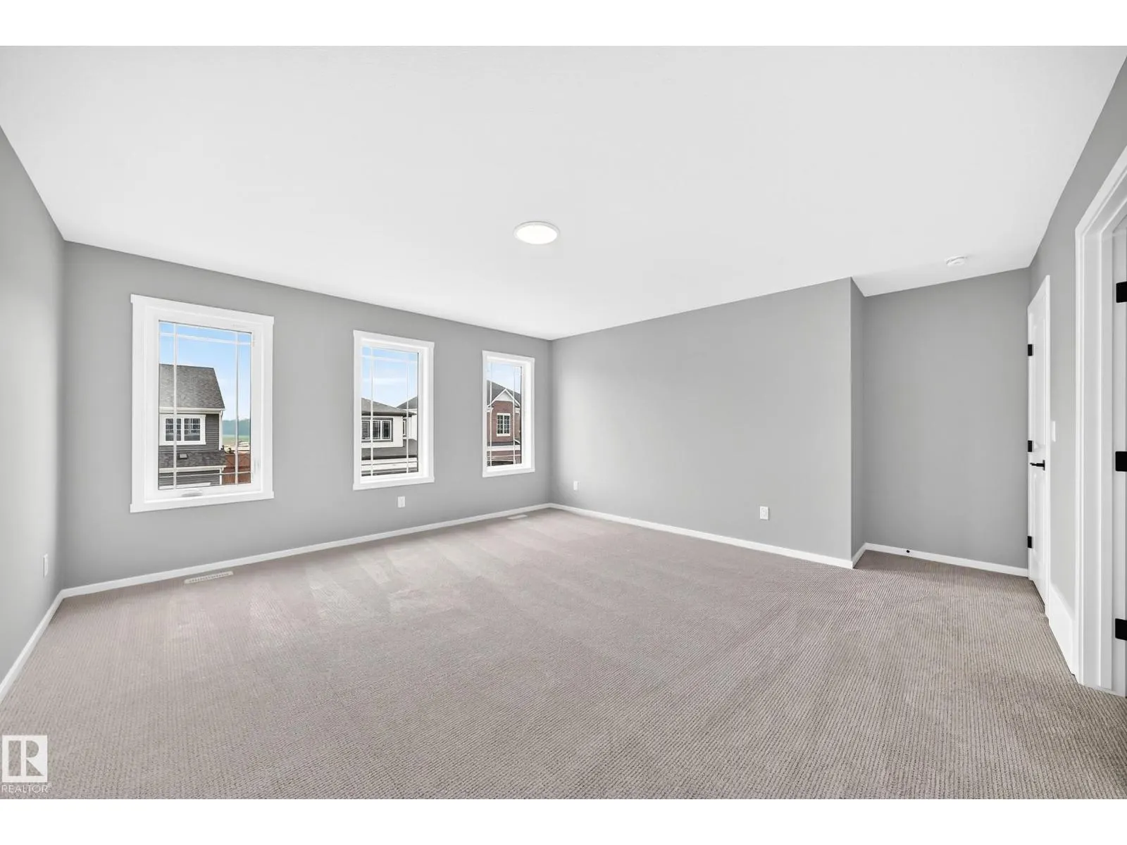 20512 15 AV NW