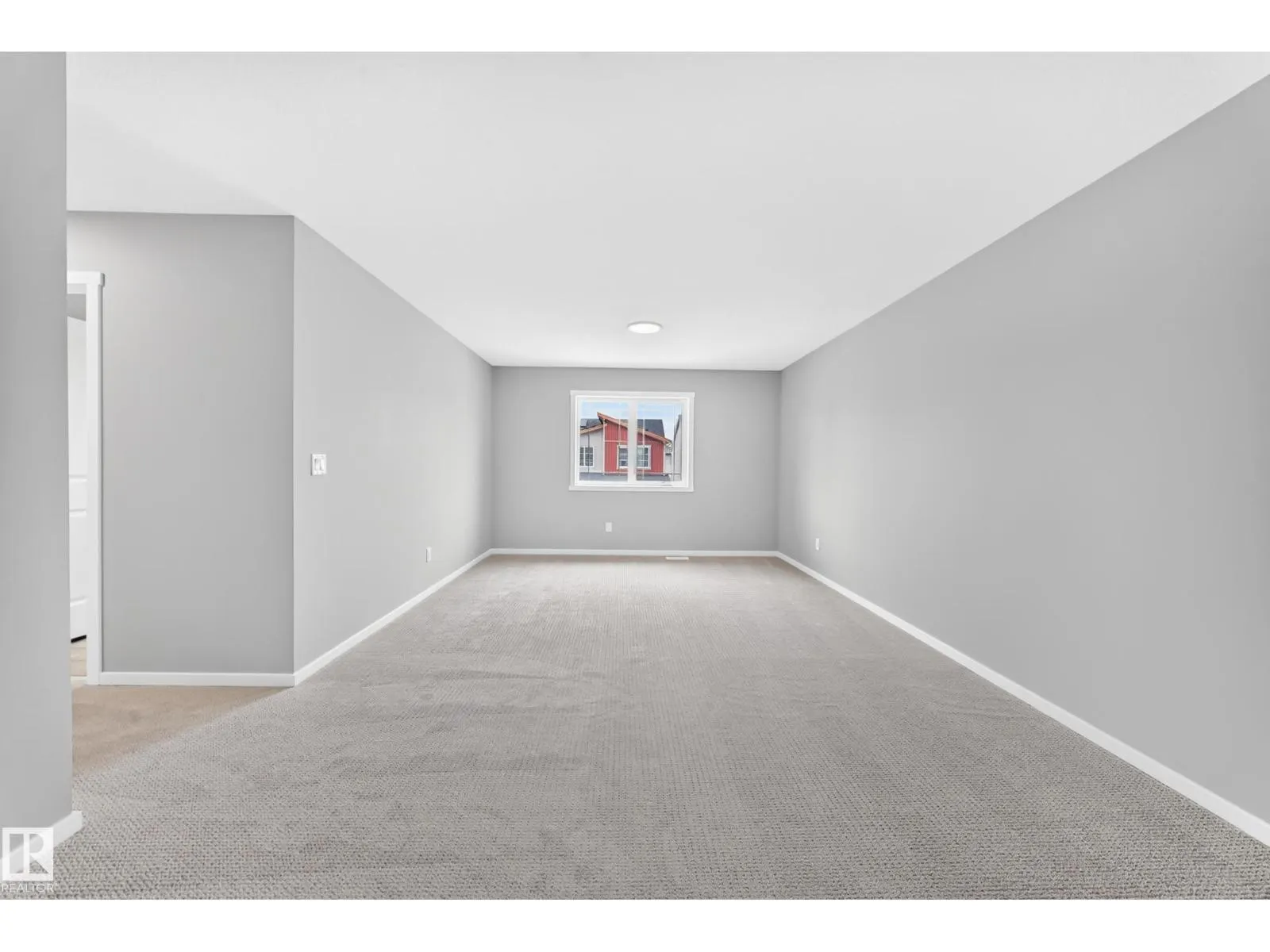 20512 15 AV NW
