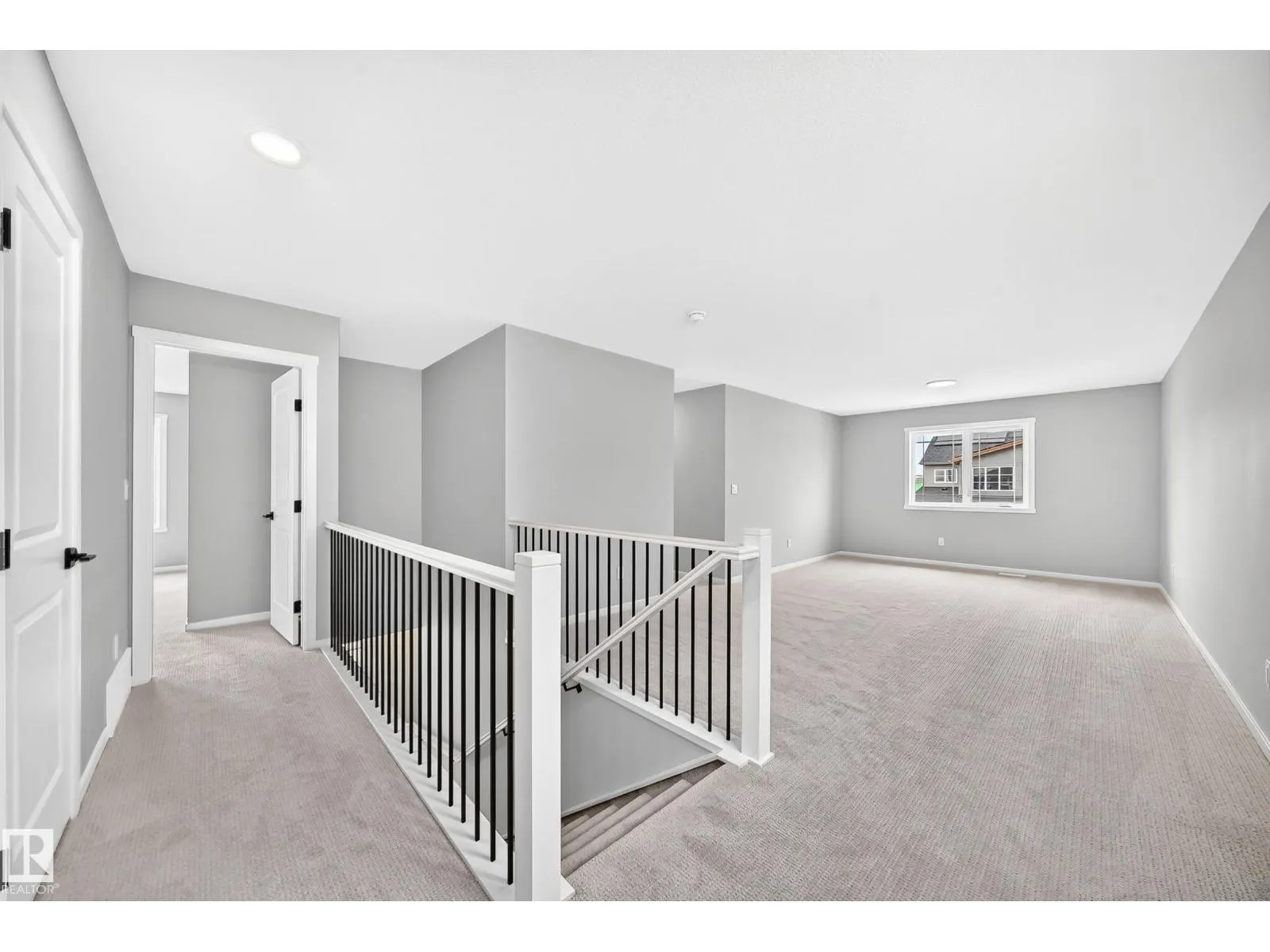 20512 15 AV NW