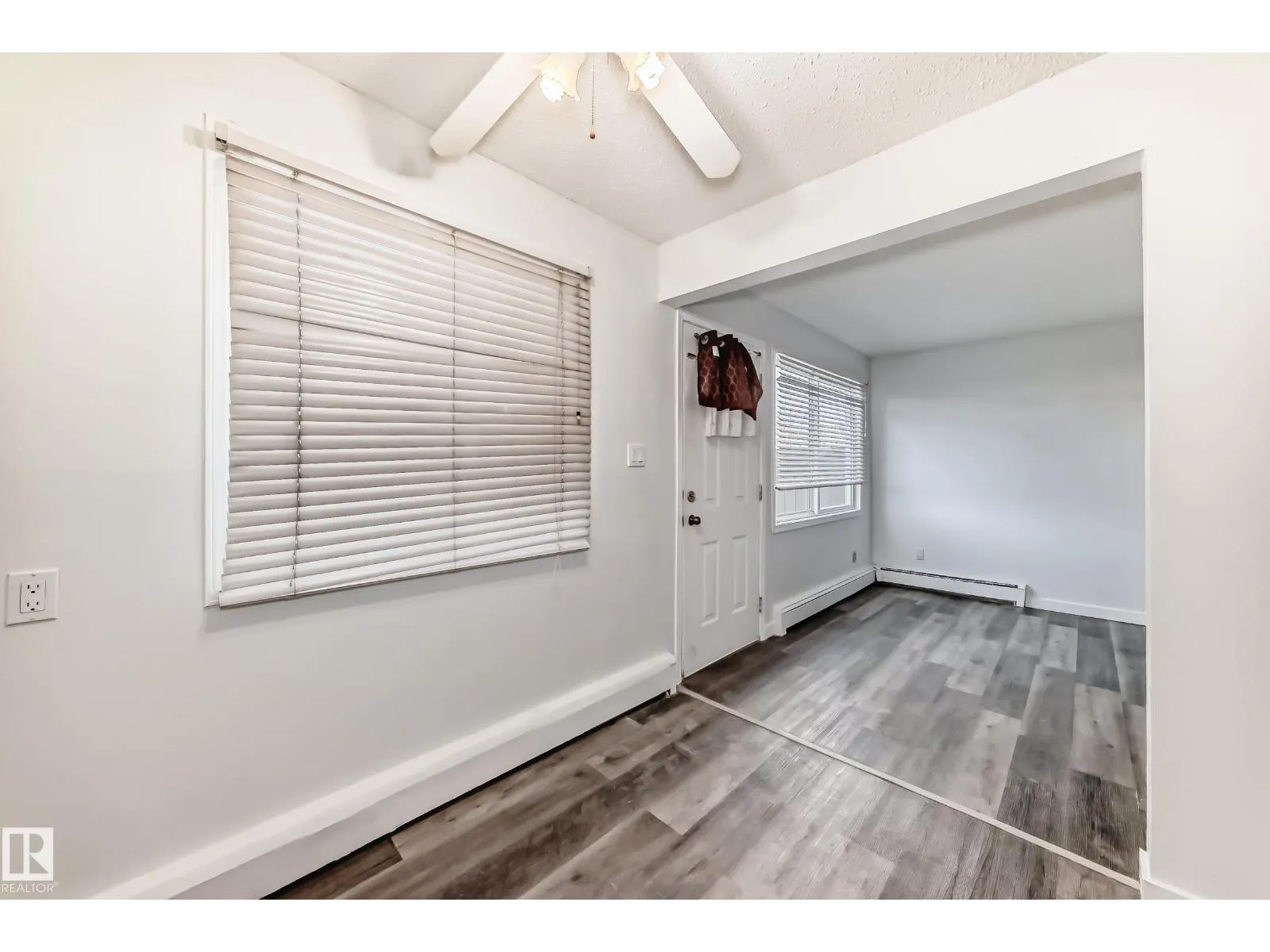#18B 18305 89 AV NW
