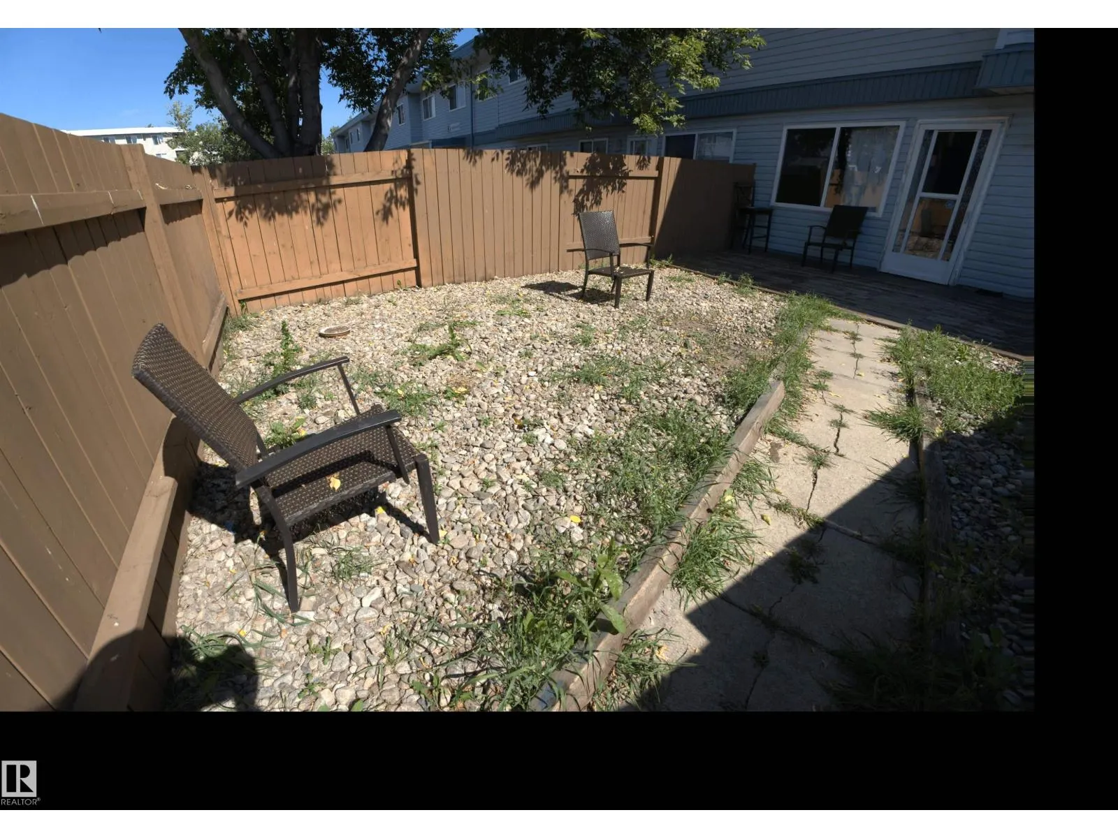 #18B 18305 89 AV NW
