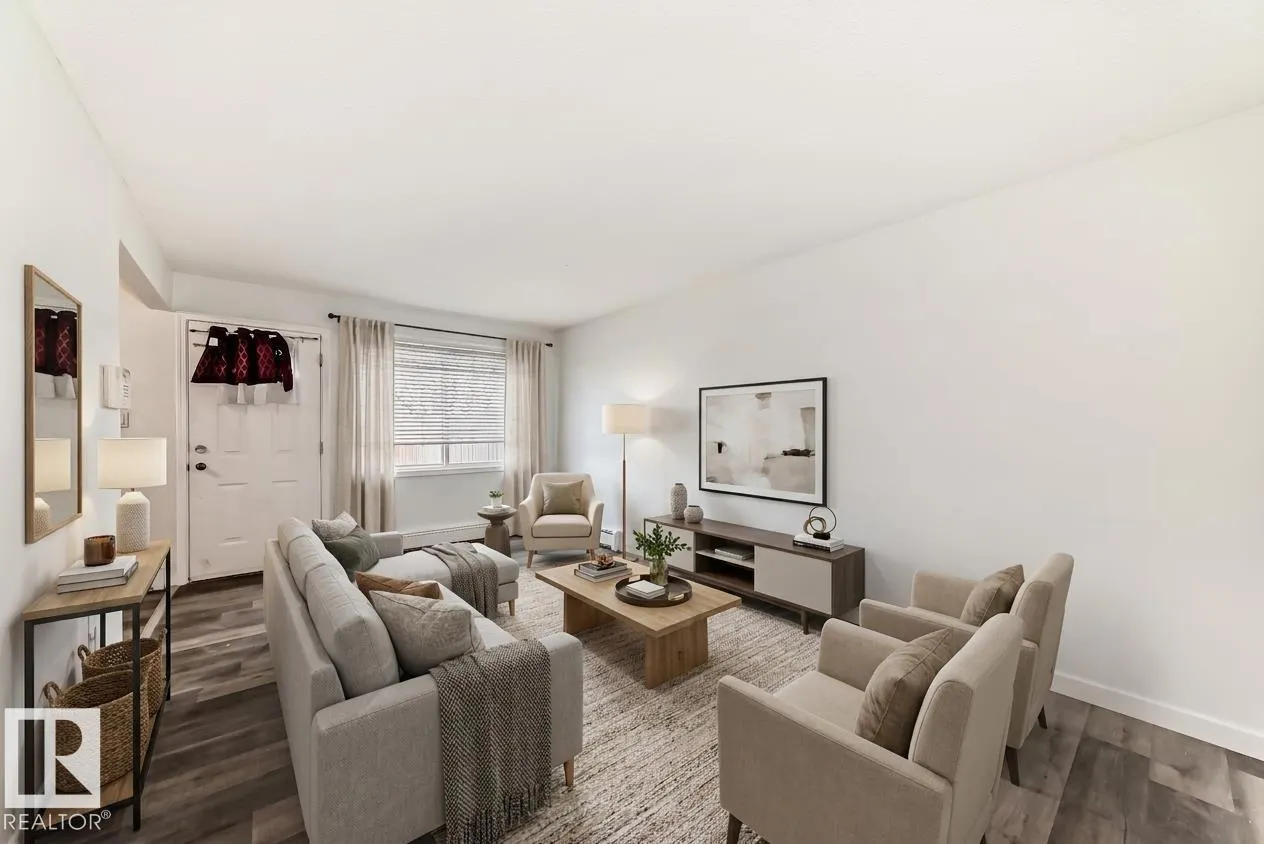 #18B 18305 89 AV NW