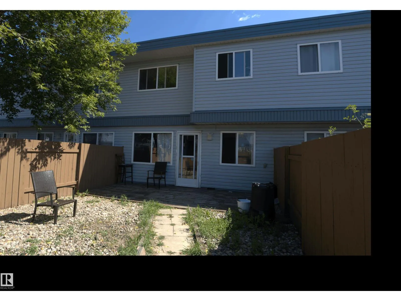 #18B 18305 89 AV NW
