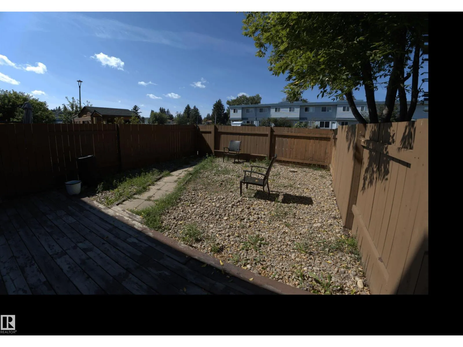 #18B 18305 89 AV NW