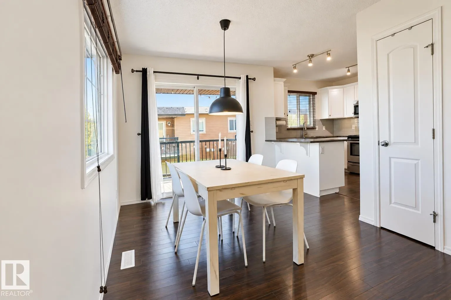 #40 8716 179 AV NW NW