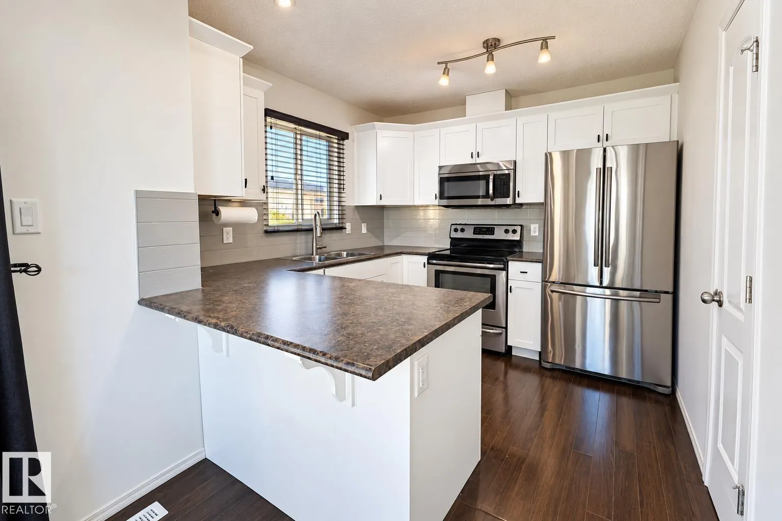 #40 8716 179 AV NW NW