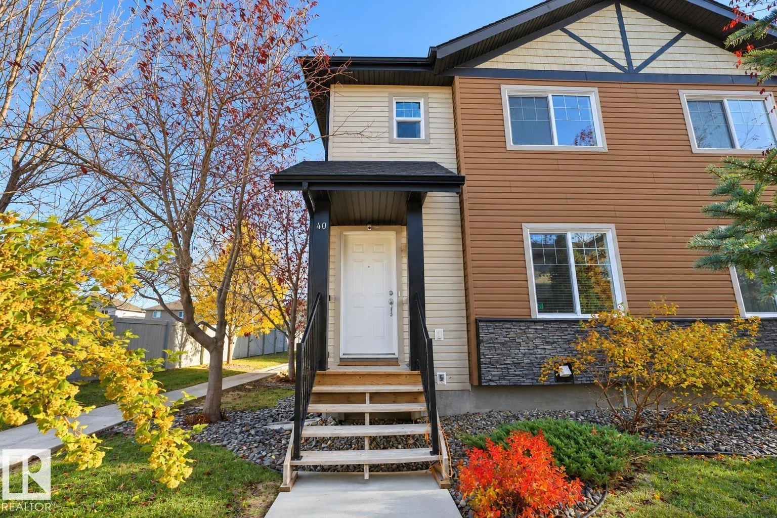 #40 8716 179 AV NW NW