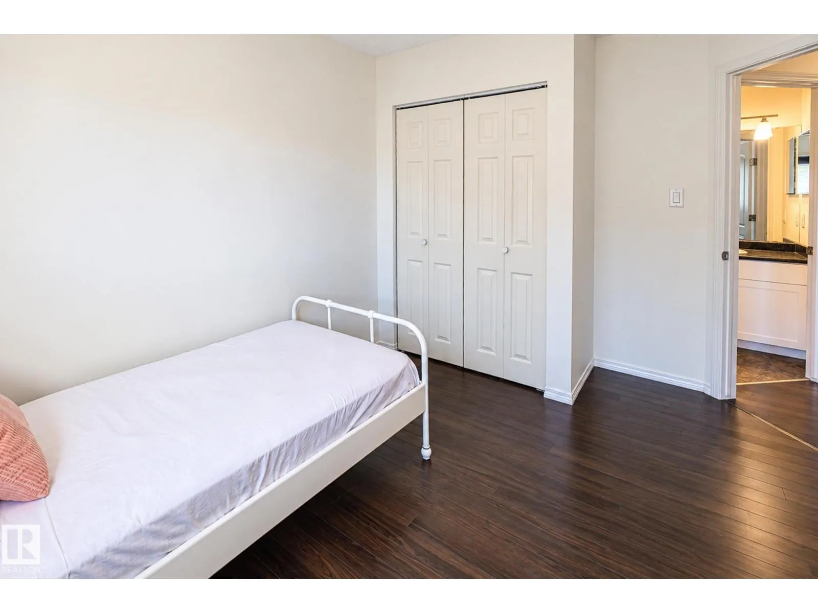 #40 8716 179 AV NW NW