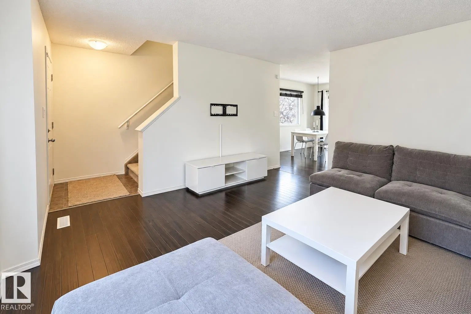 #40 8716 179 AV NW NW
