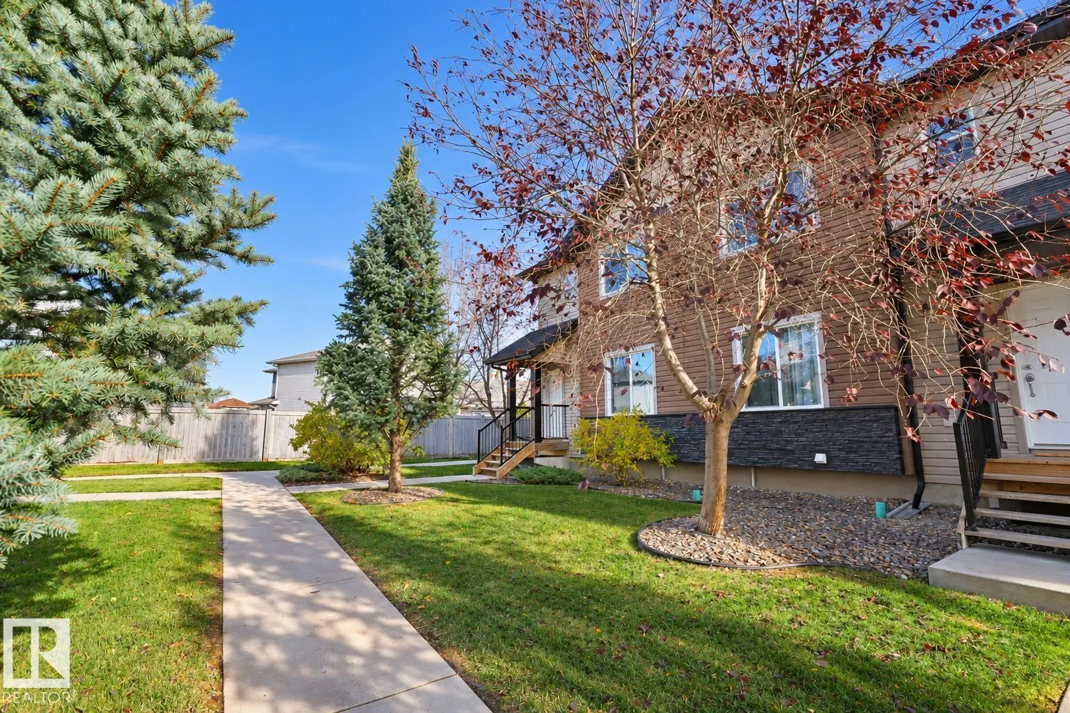 #40 8716 179 AV NW NW