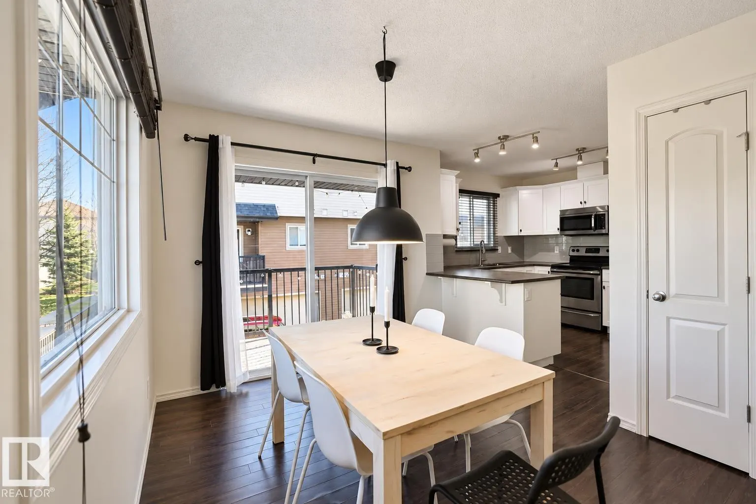 #40 8716 179 AV NW NW