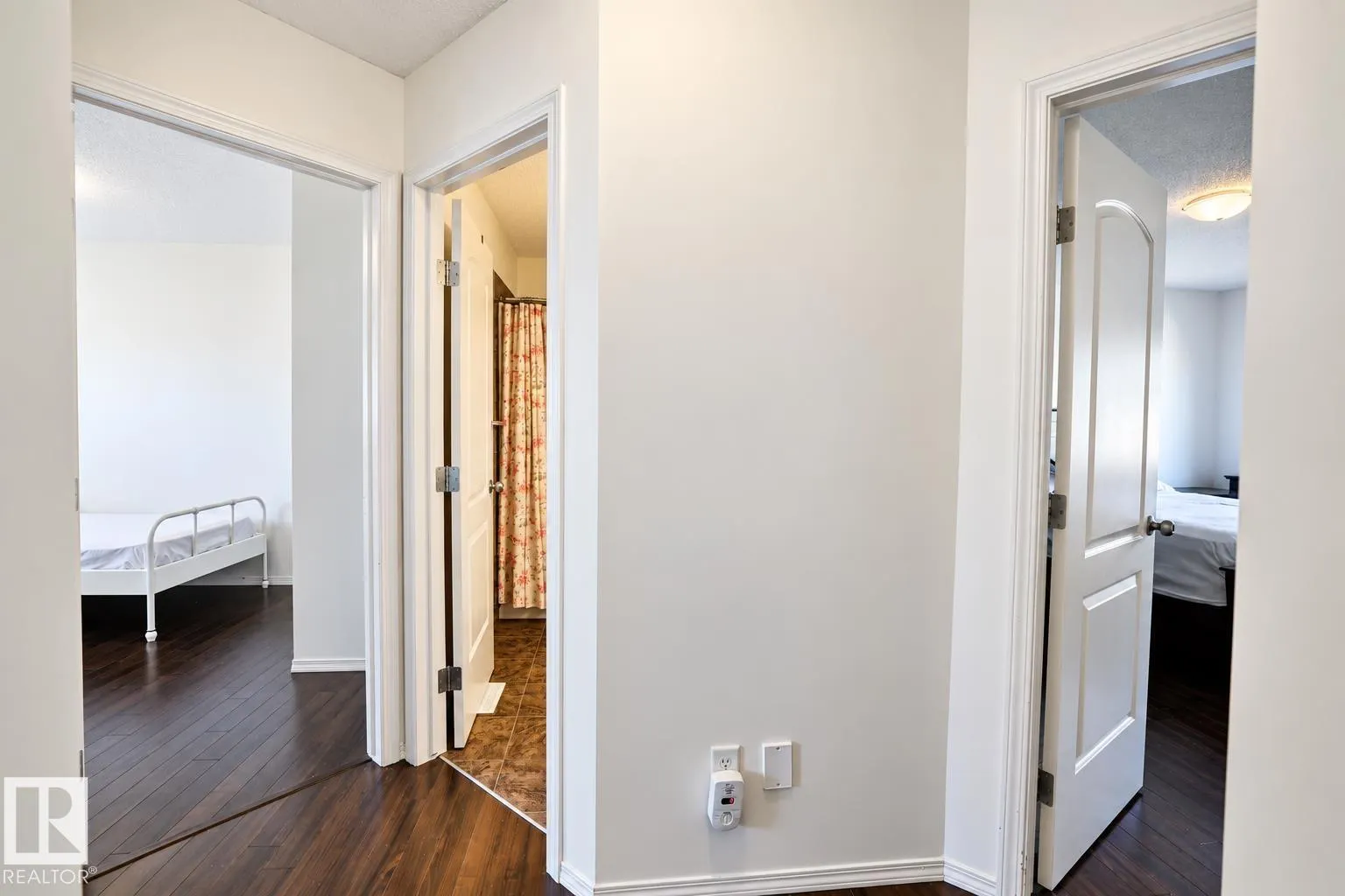 #40 8716 179 AV NW NW