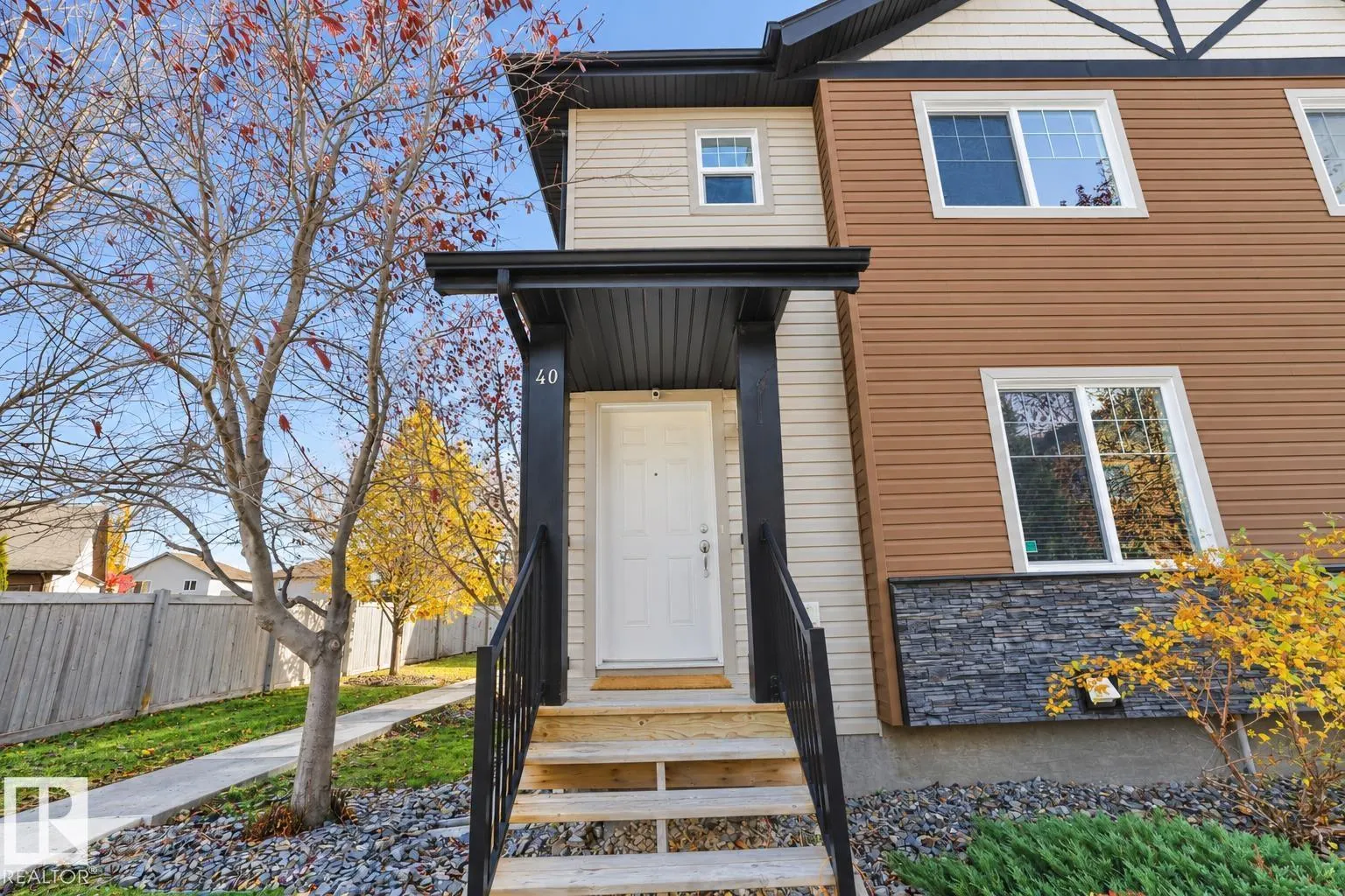 #40 8716 179 AV NW NW
