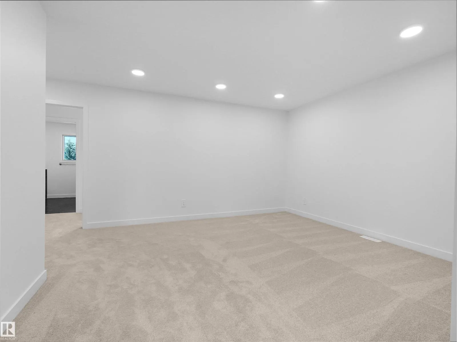 20727 40 AV NW