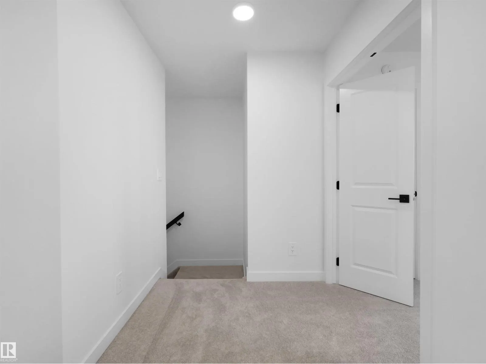 20727 40 AV NW