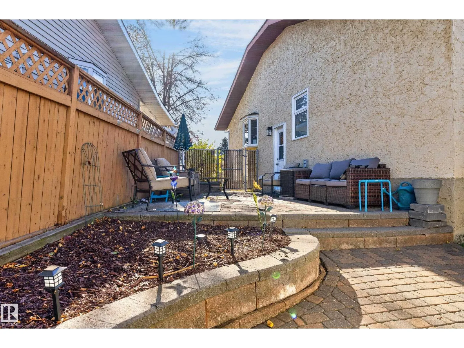 43 Westlake DR