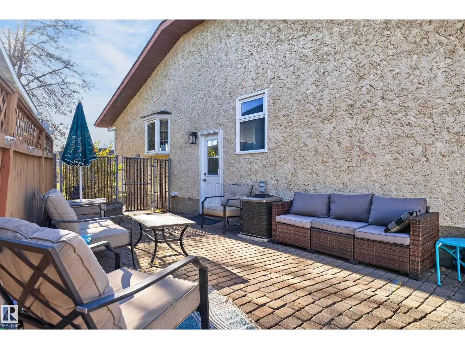 43 Westlake DR