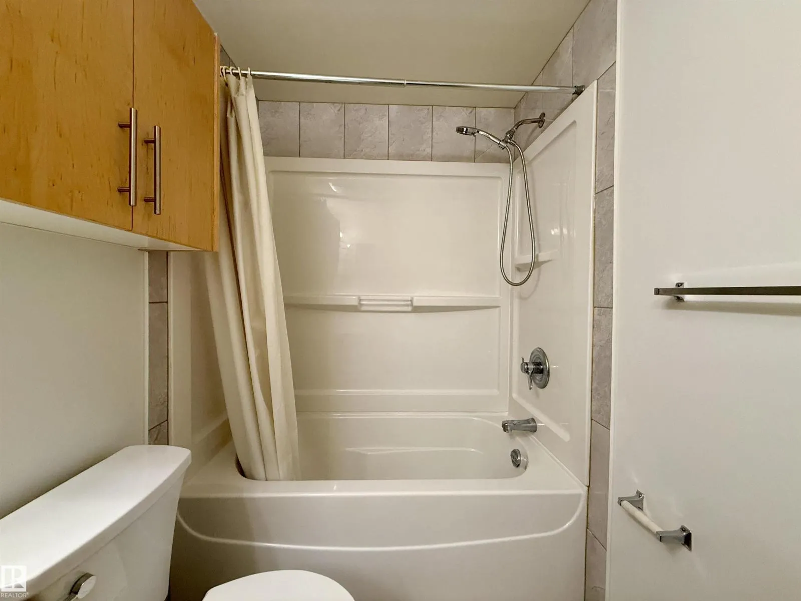 5107 146 AV NW