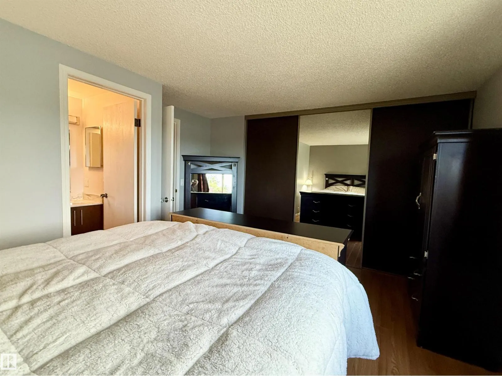 5107 146 AV NW
