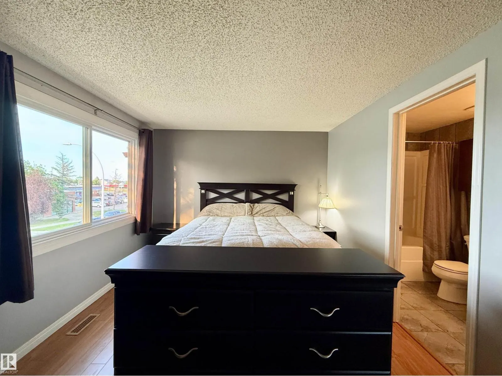 5107 146 AV NW