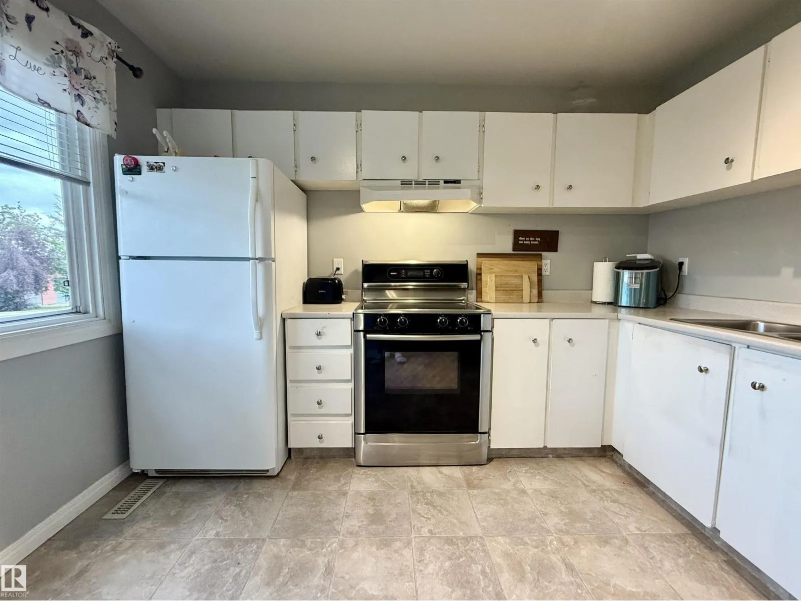 5107 146 AV NW