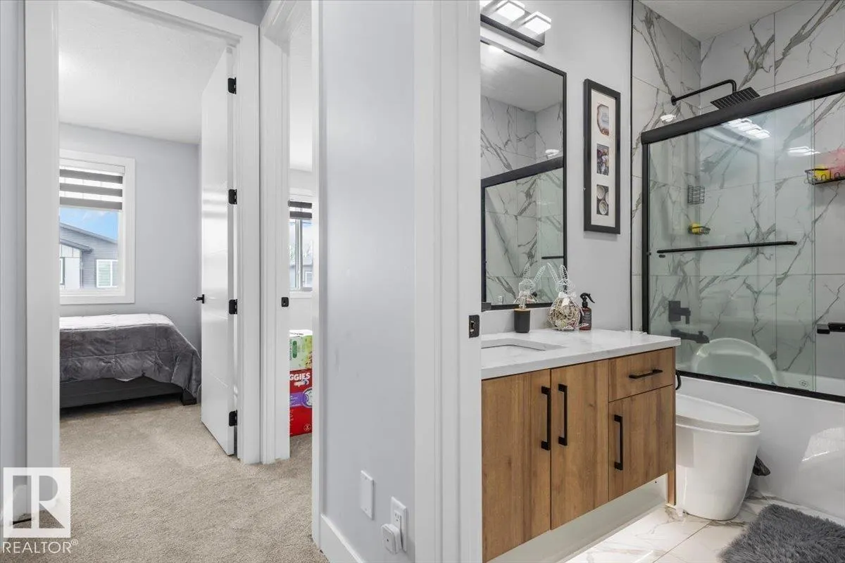 6903 169 AV NW