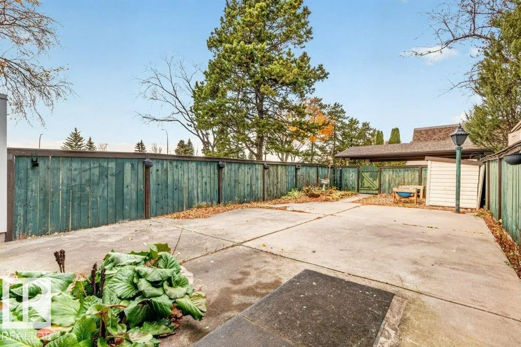 123 VILLAGE ON THE GR NW