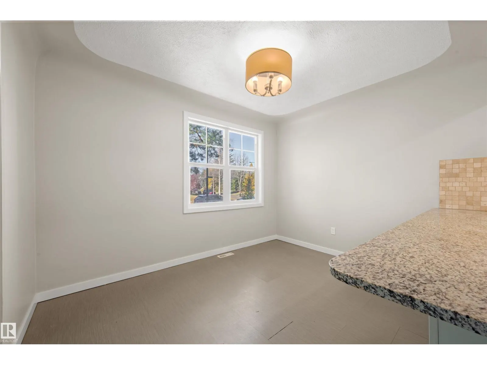 10969 139 ST NW