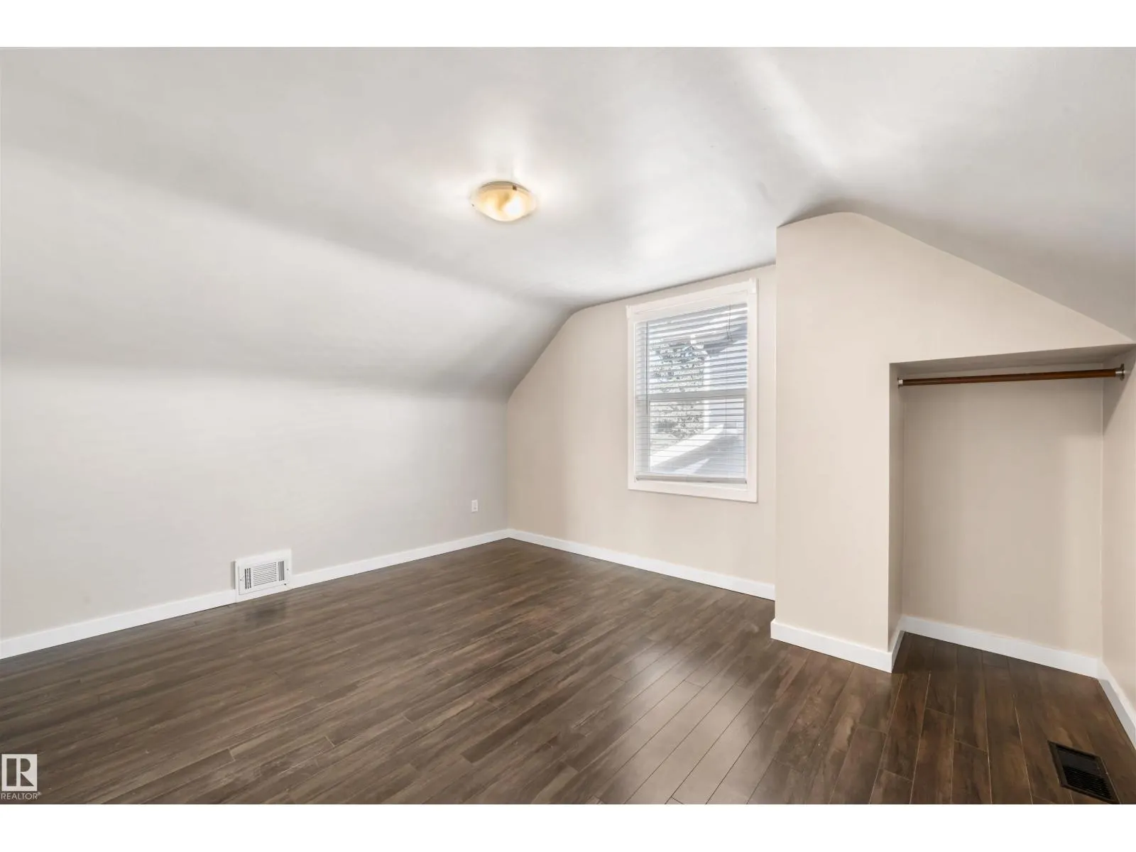 10969 139 ST NW