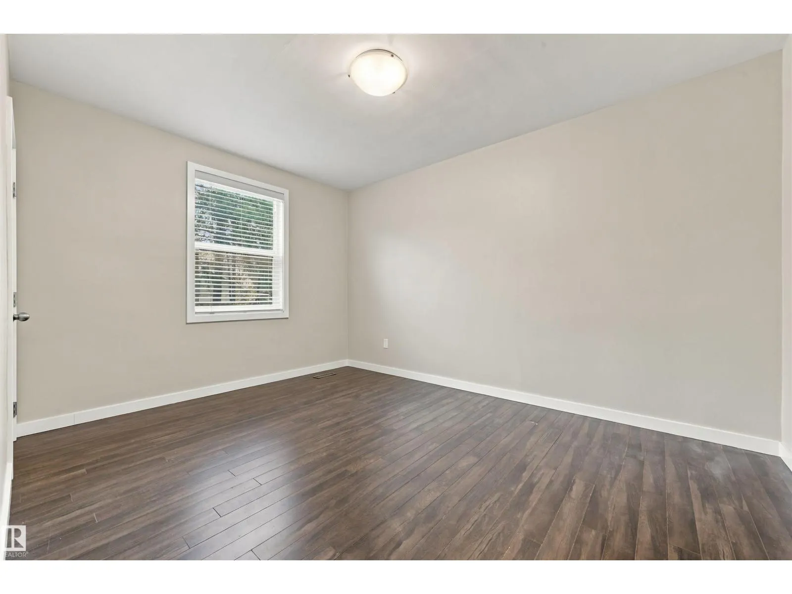 10969 139 ST NW