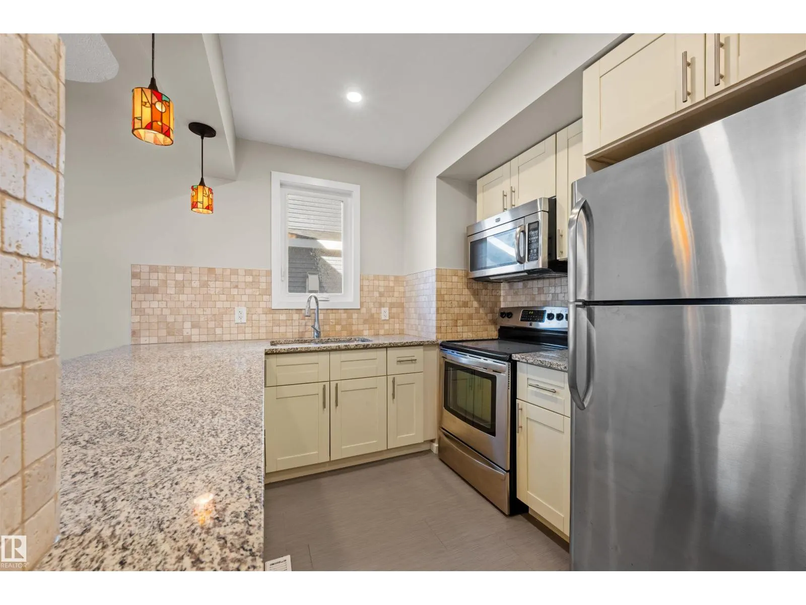 10969 139 ST NW