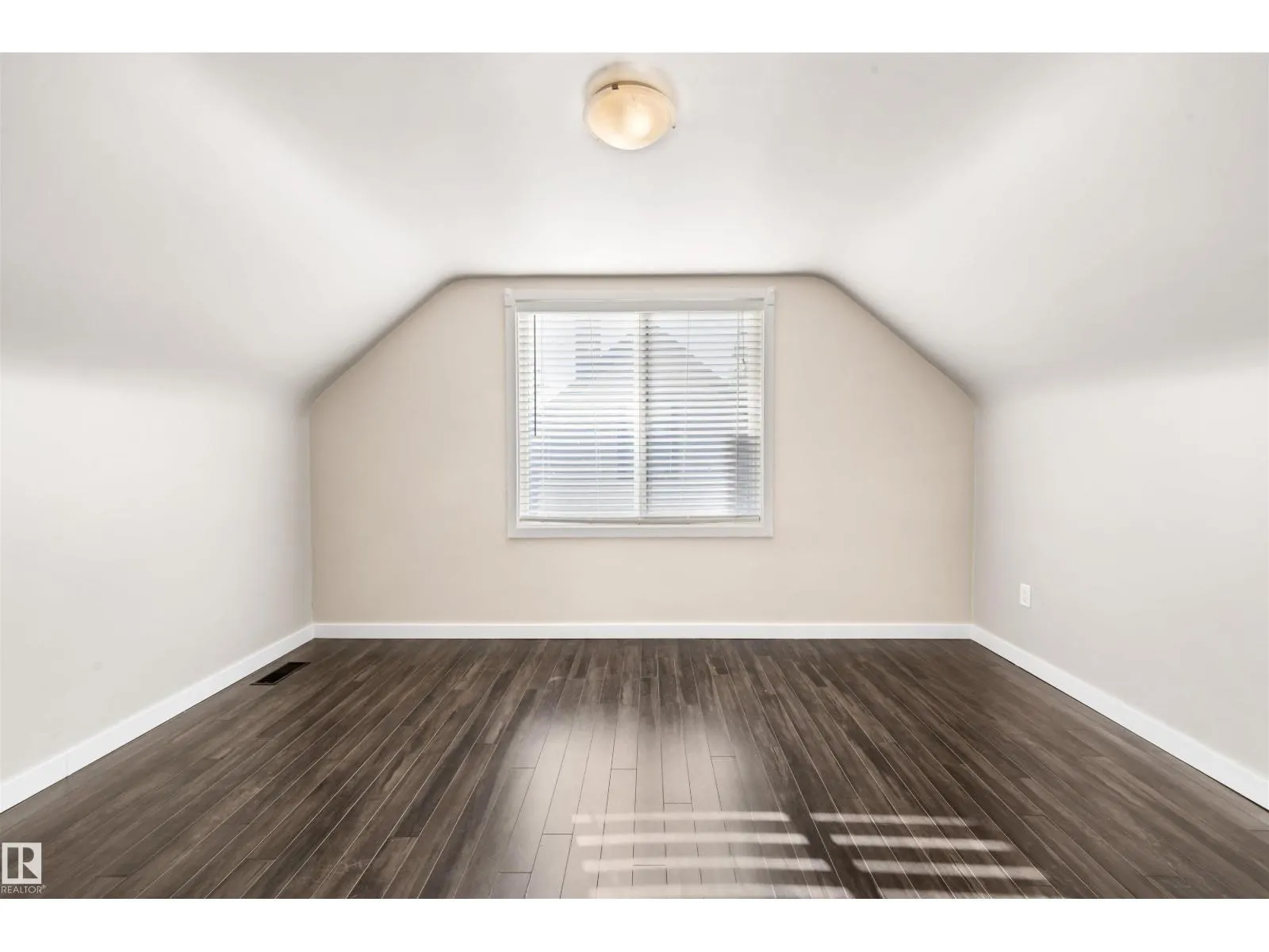 10969 139 ST NW
