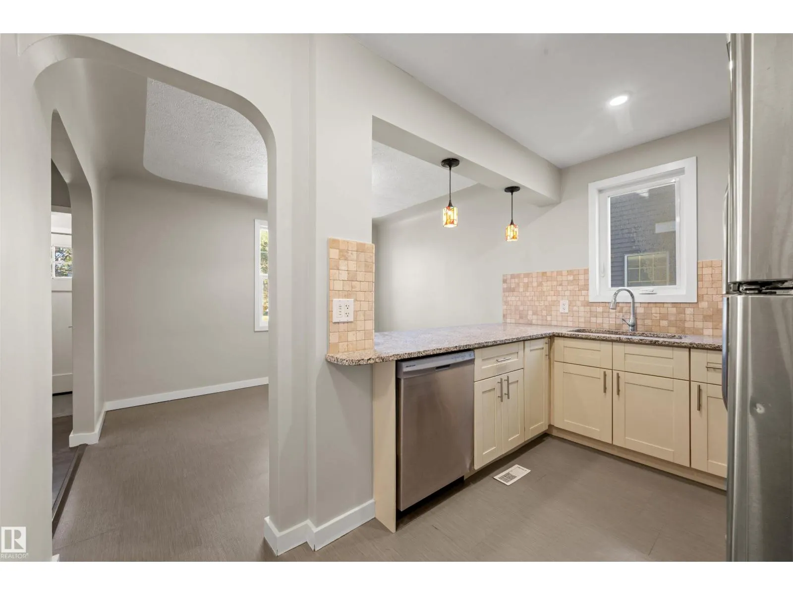 10969 139 ST NW