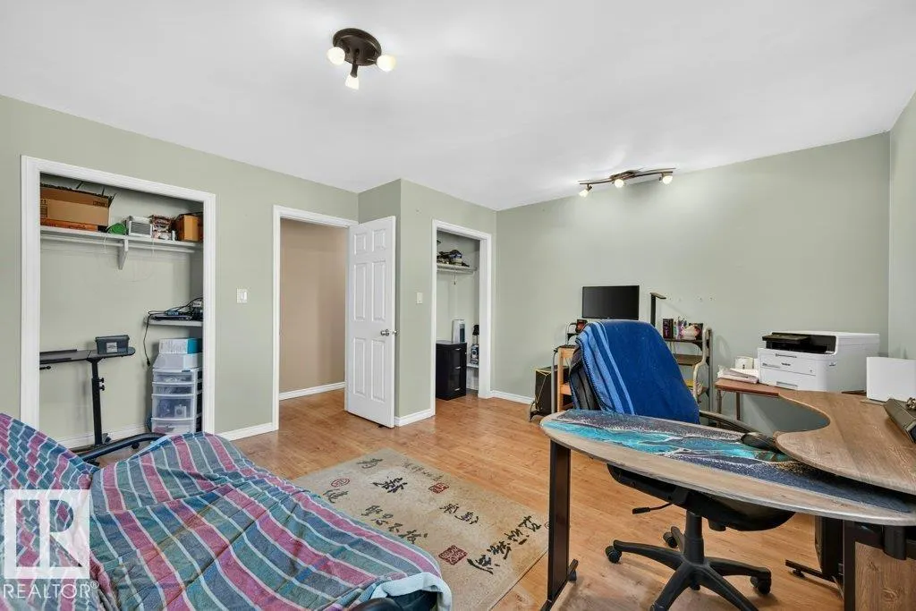 #70 56019 RGE ROAD 230