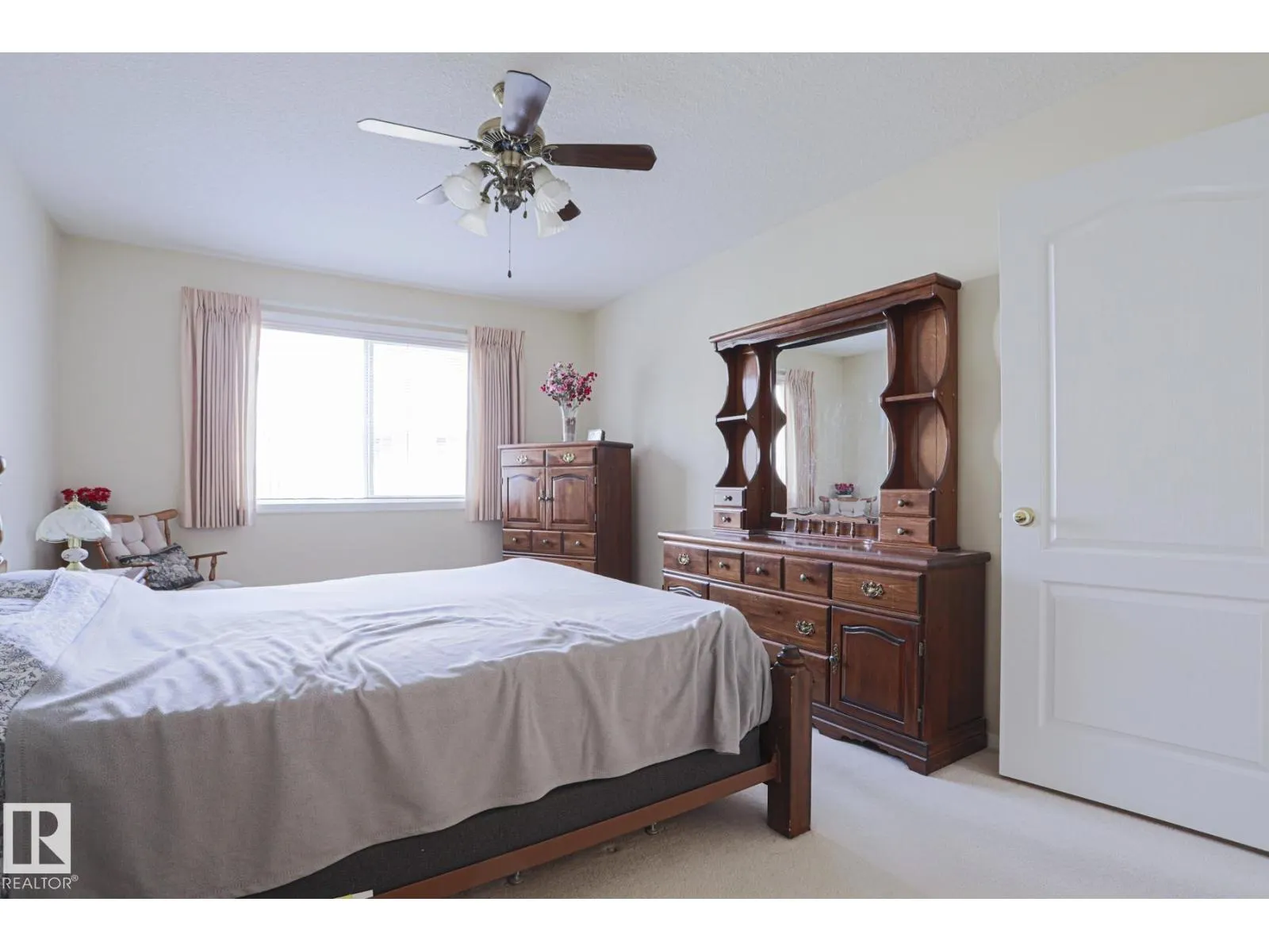 #212 6623 172 ST NW NW