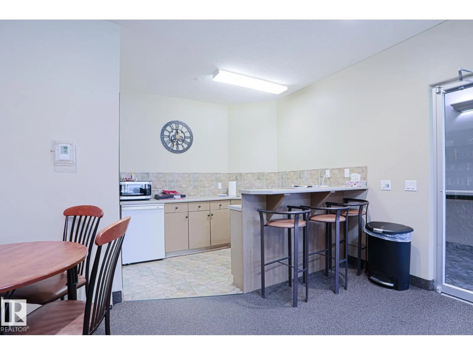 #212 6623 172 ST NW NW