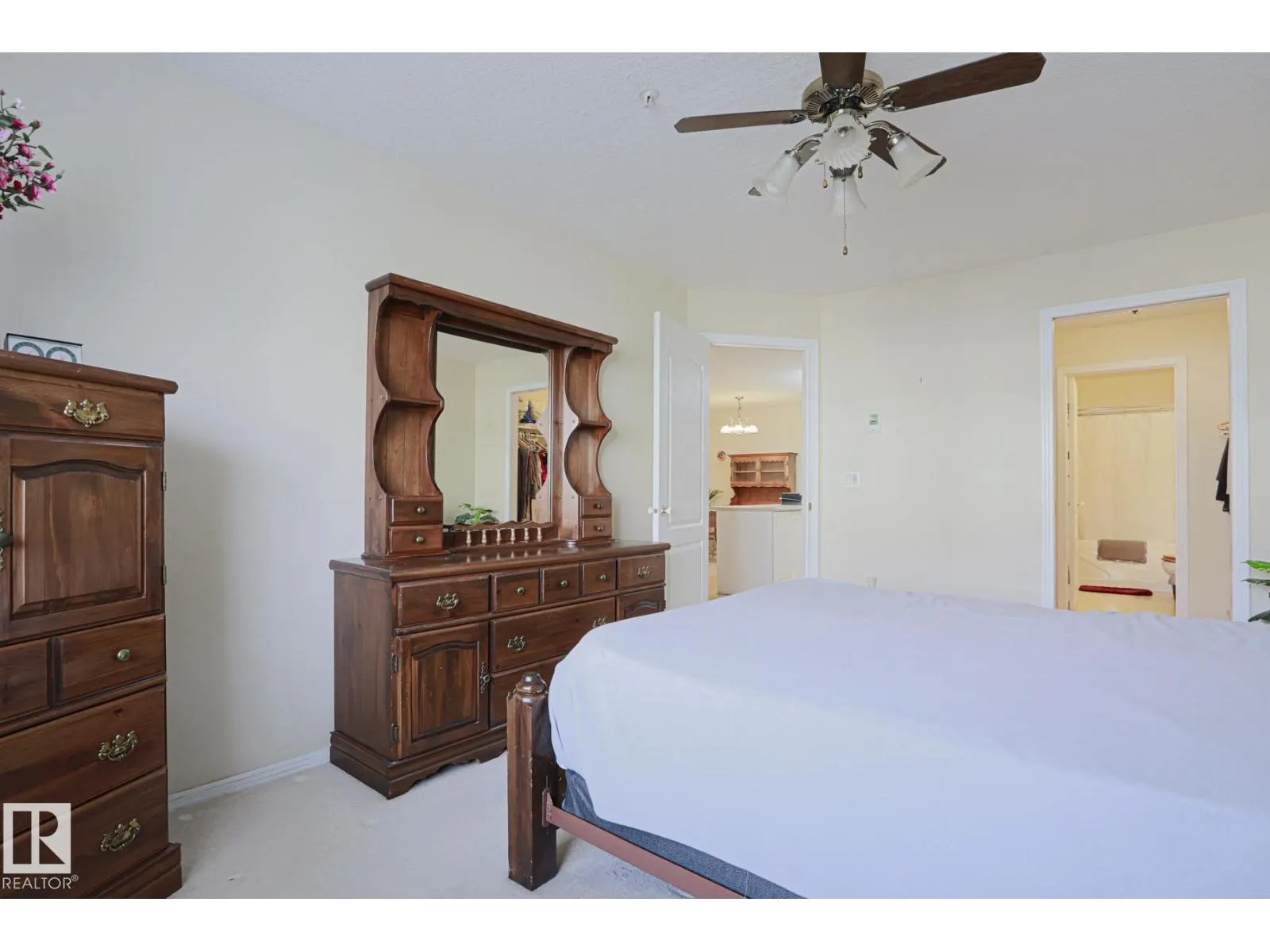 #212 6623 172 ST NW NW