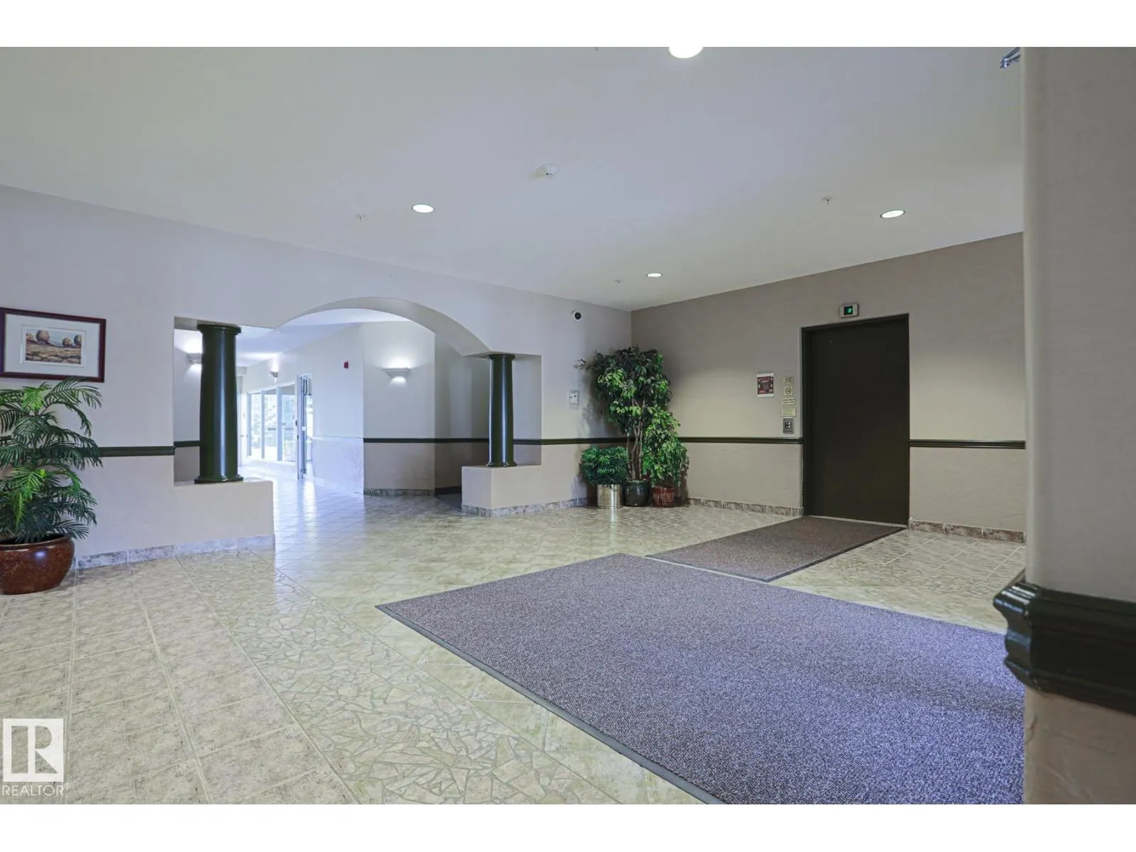 #212 6623 172 ST NW NW