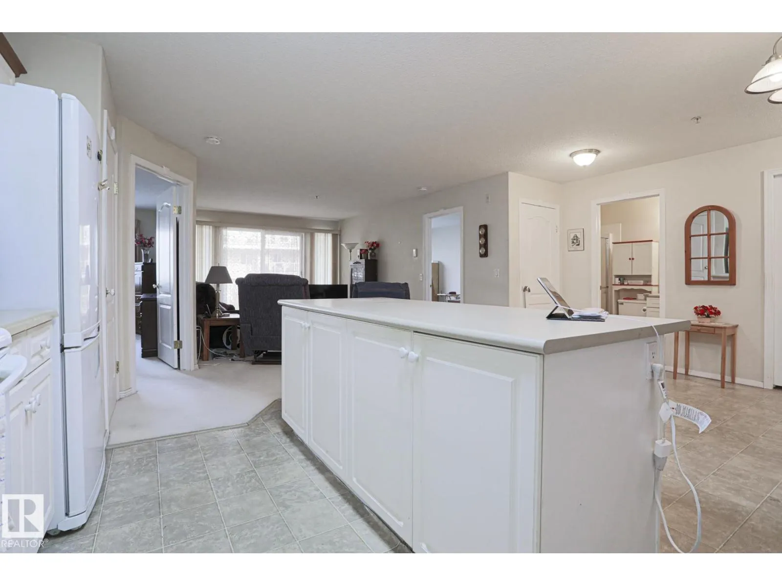 #212 6623 172 ST NW NW