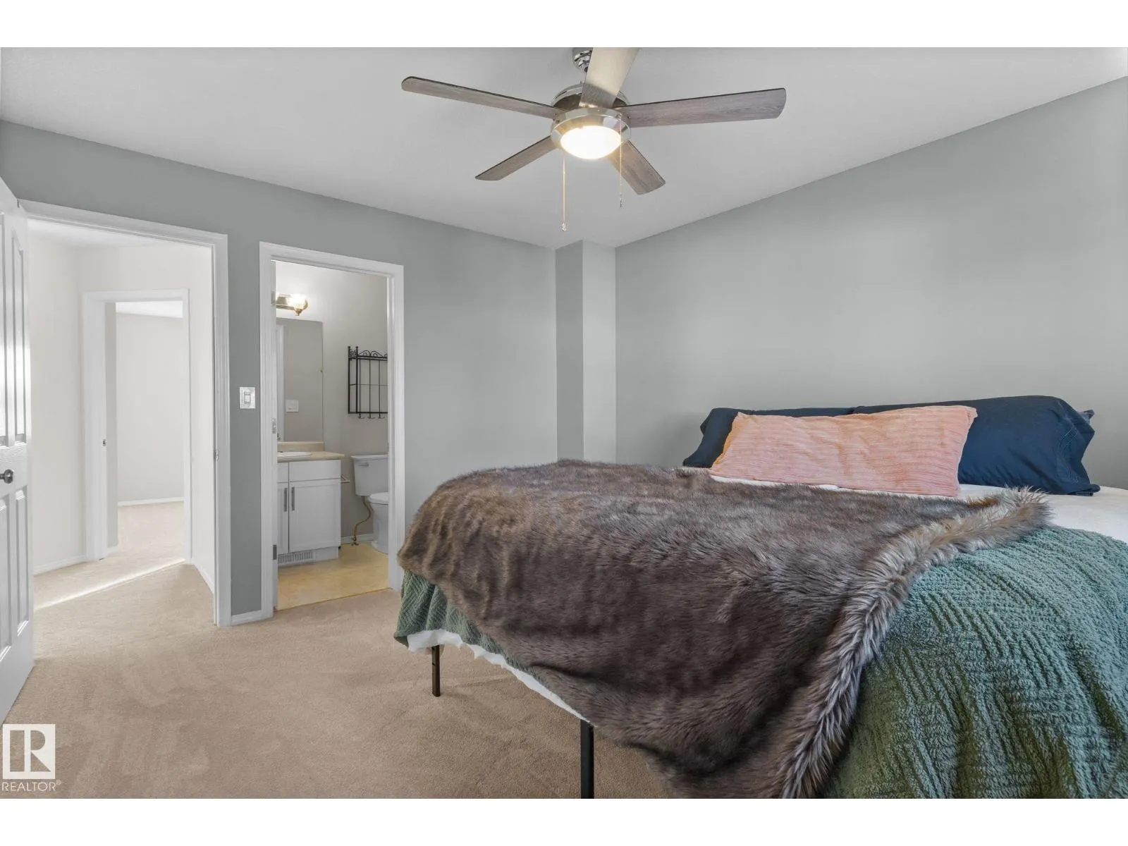 1912 35A AV NW