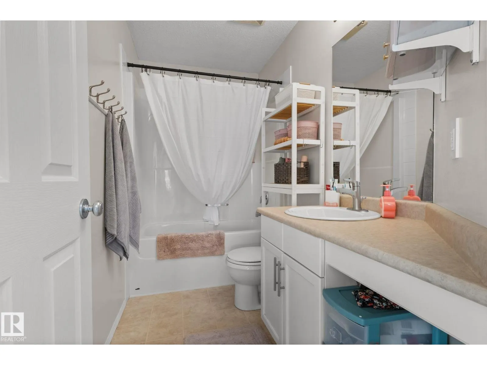 1912 35A AV NW