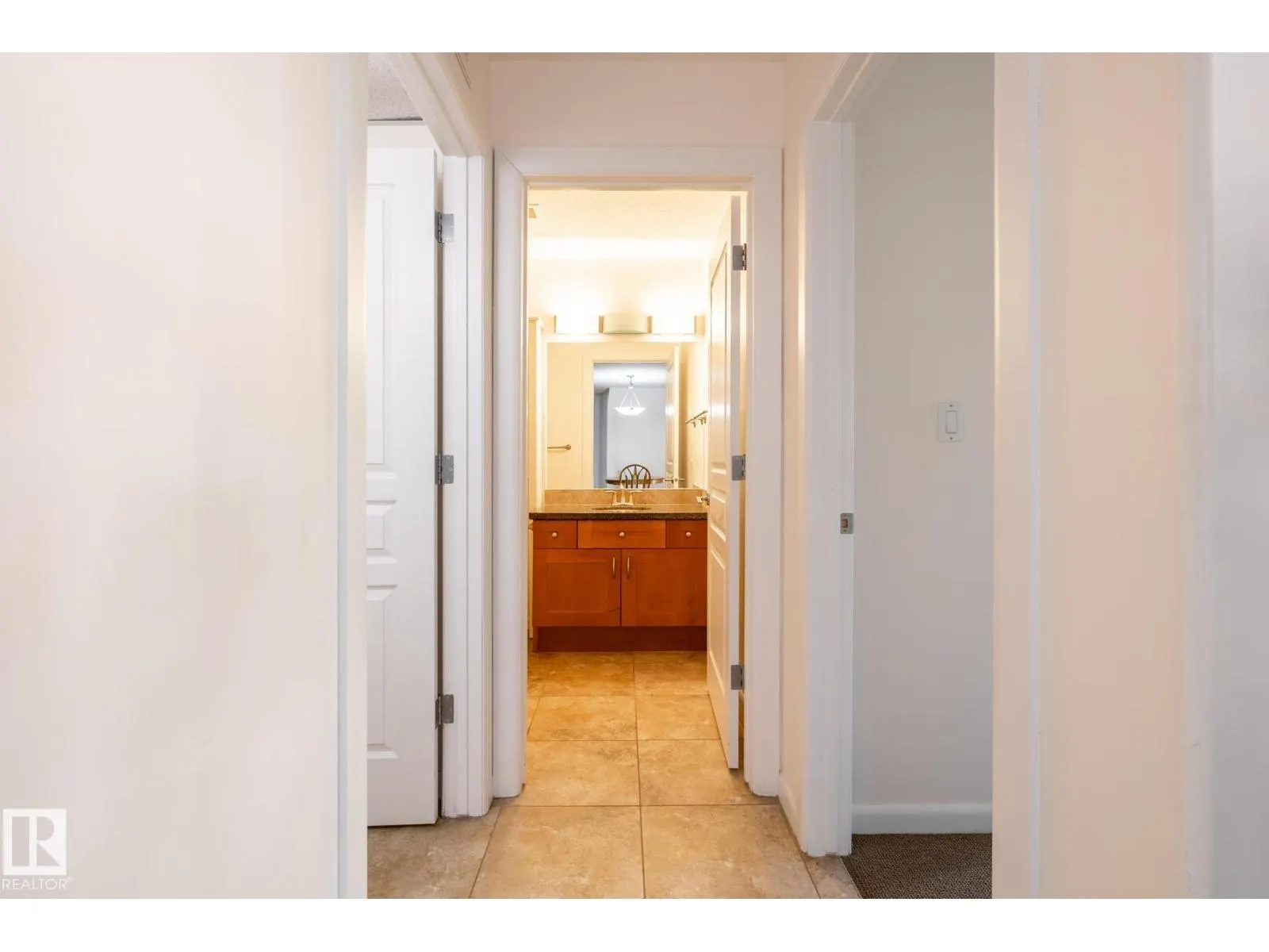 #207 400 PALISADES WY