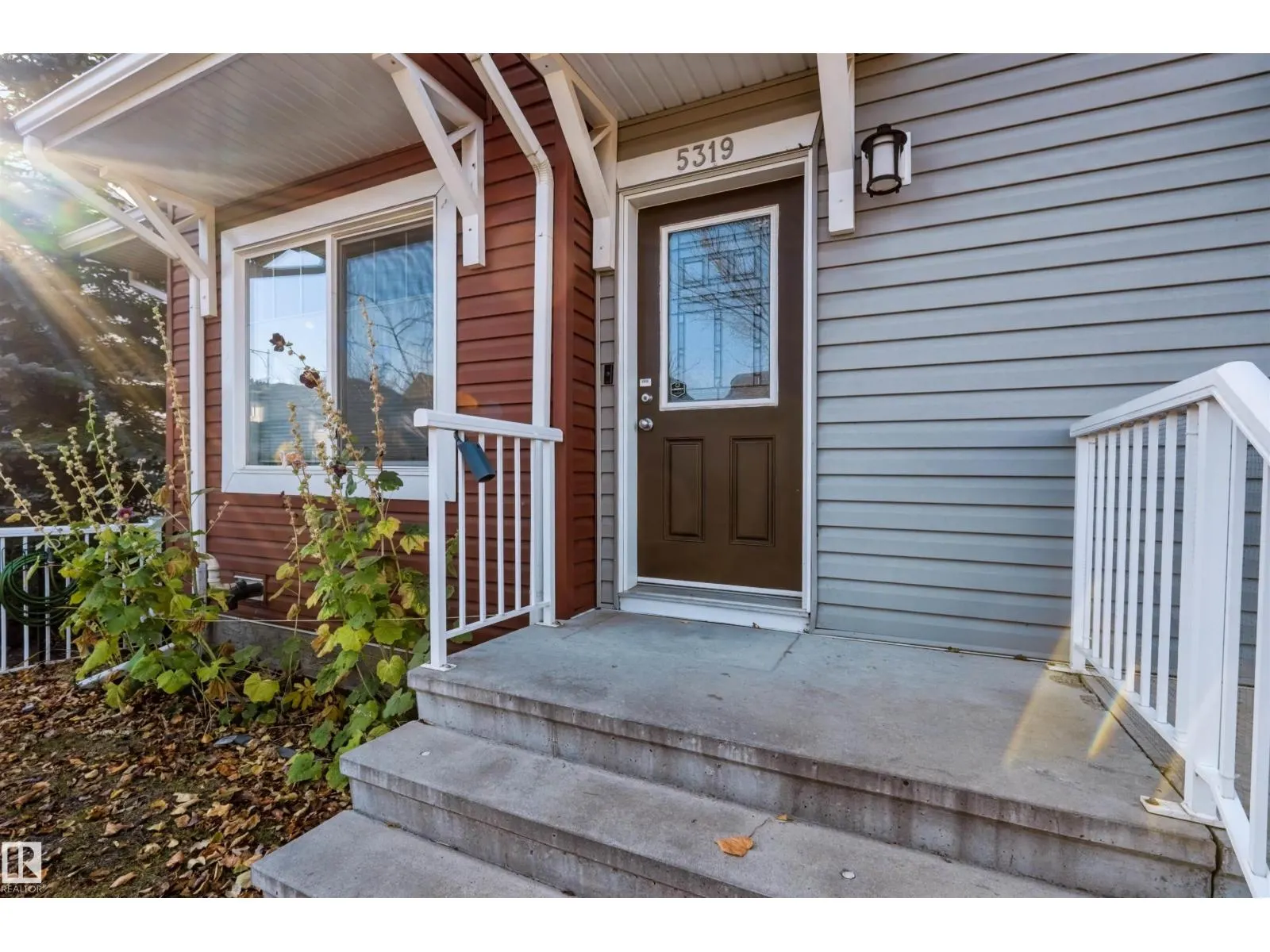 5319 3 AV SW