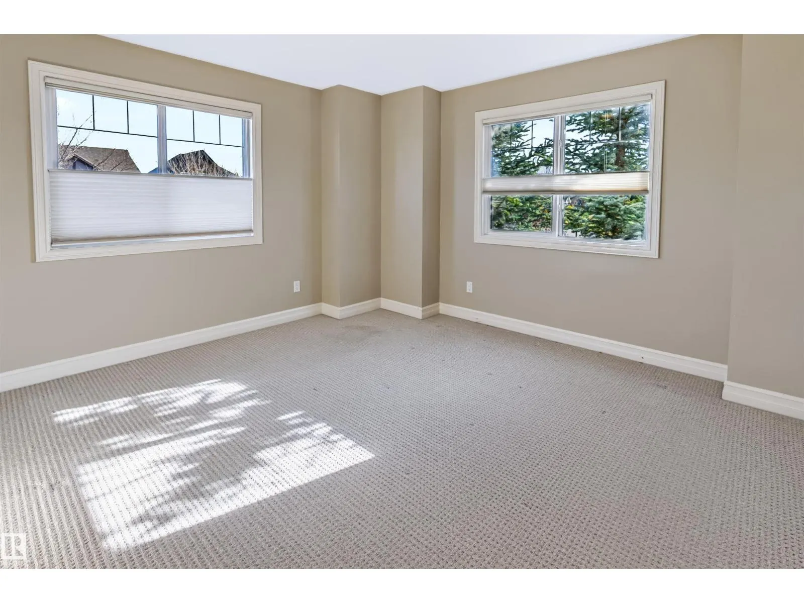 5319 3 AV SW
