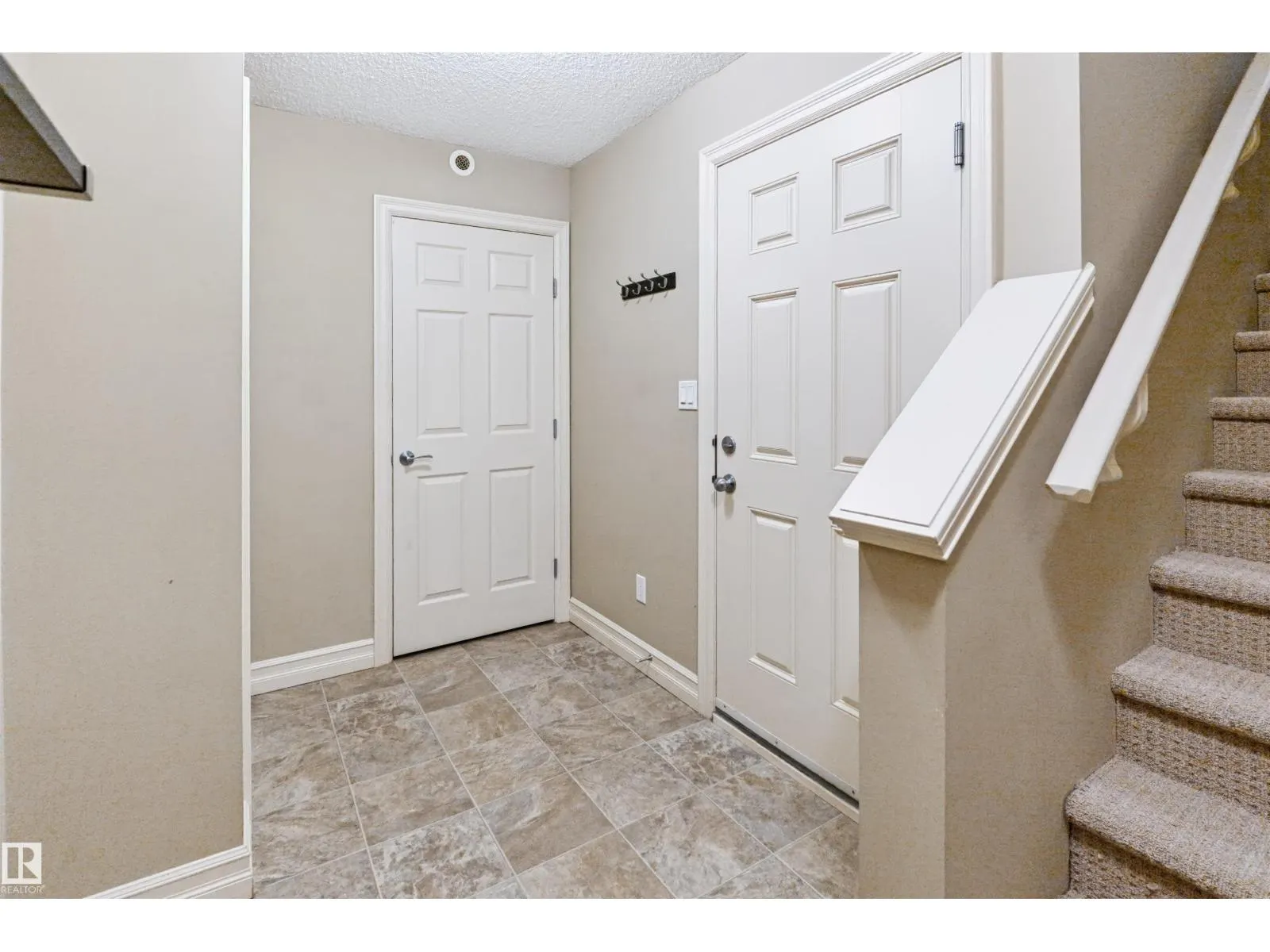 5319 3 AV SW