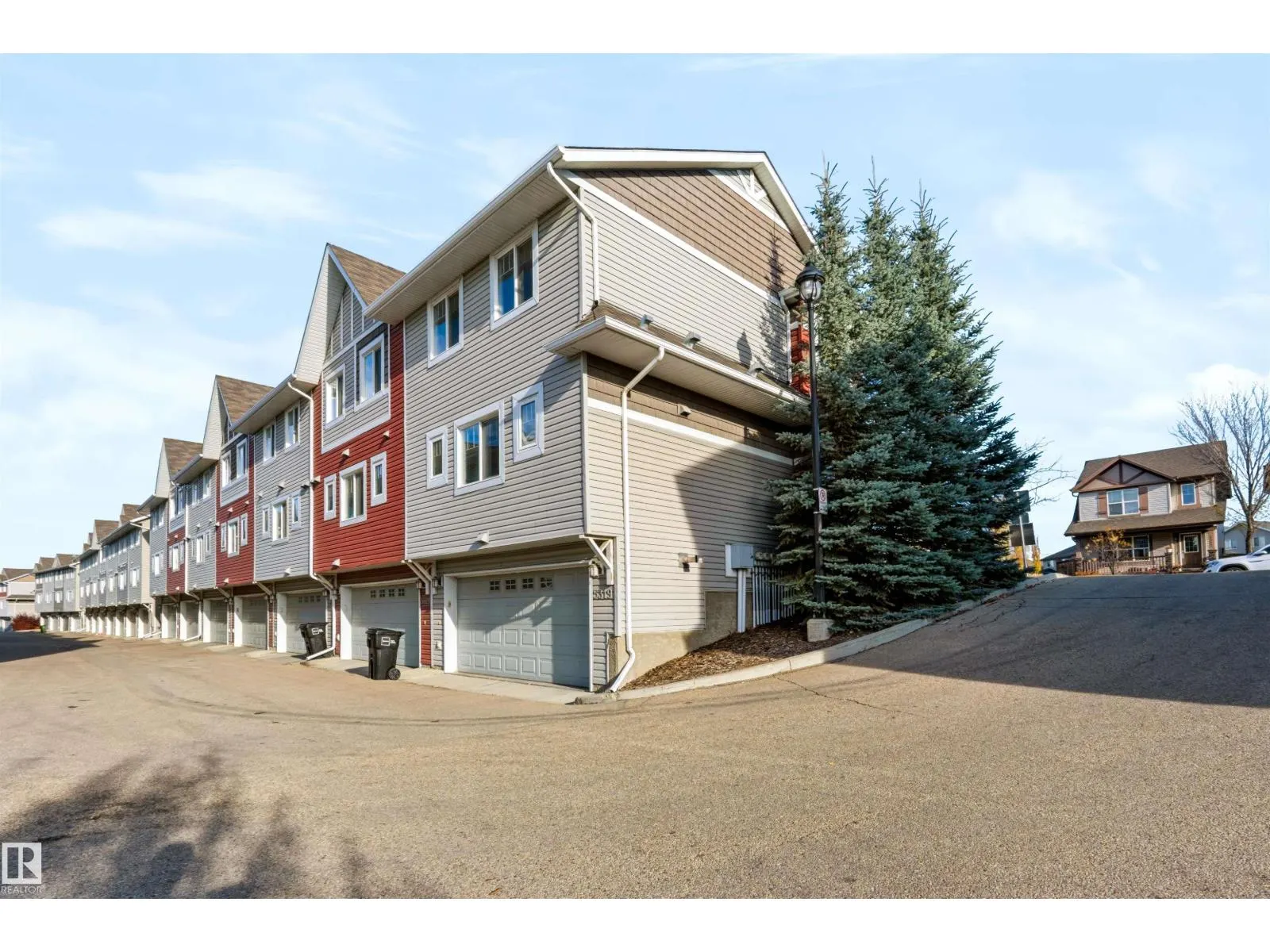 5319 3 AV SW