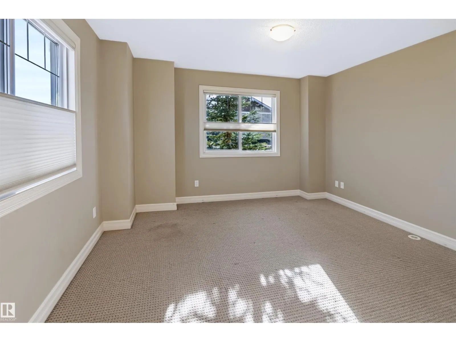 5319 3 AV SW
