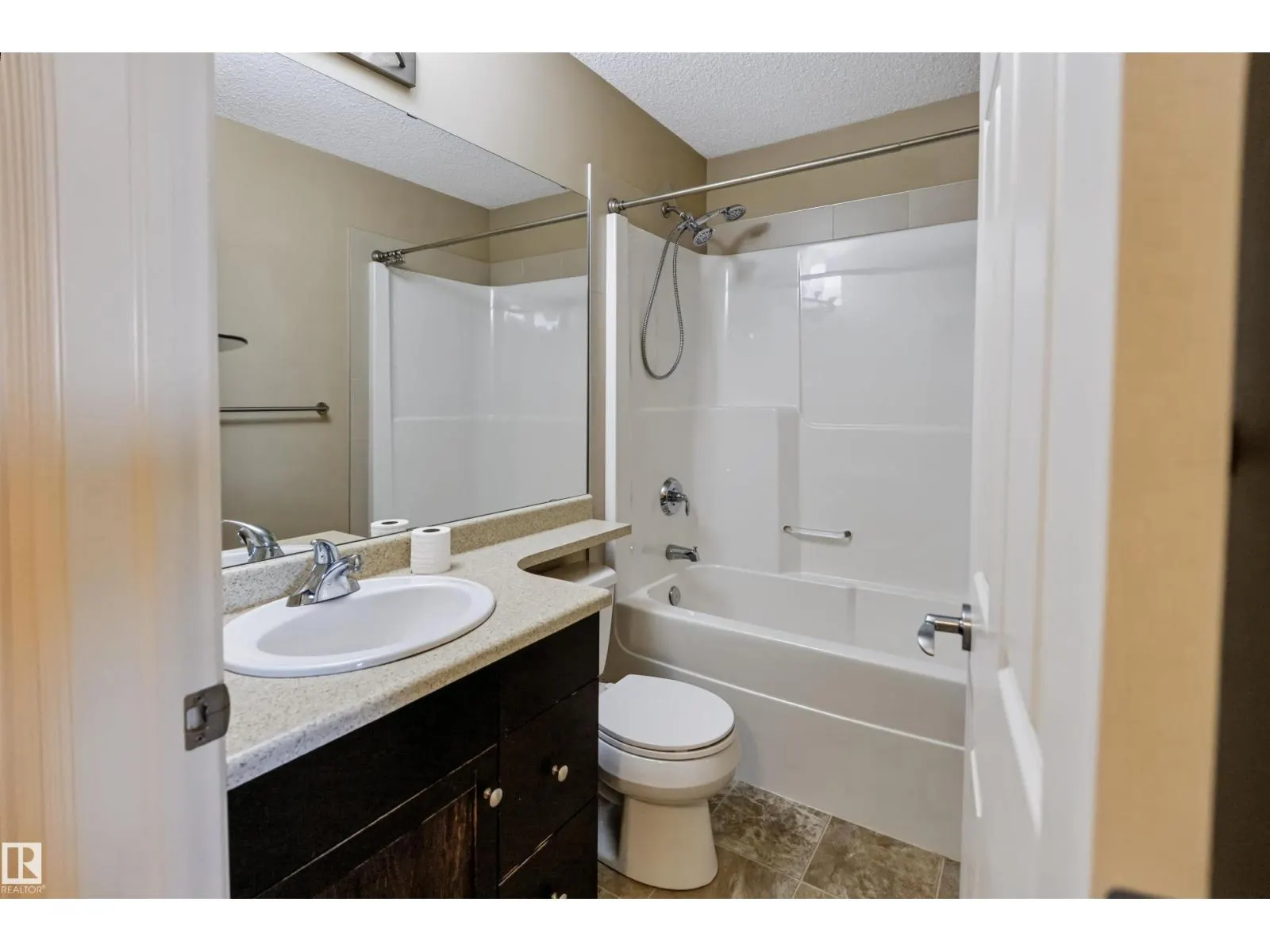 5319 3 AV SW