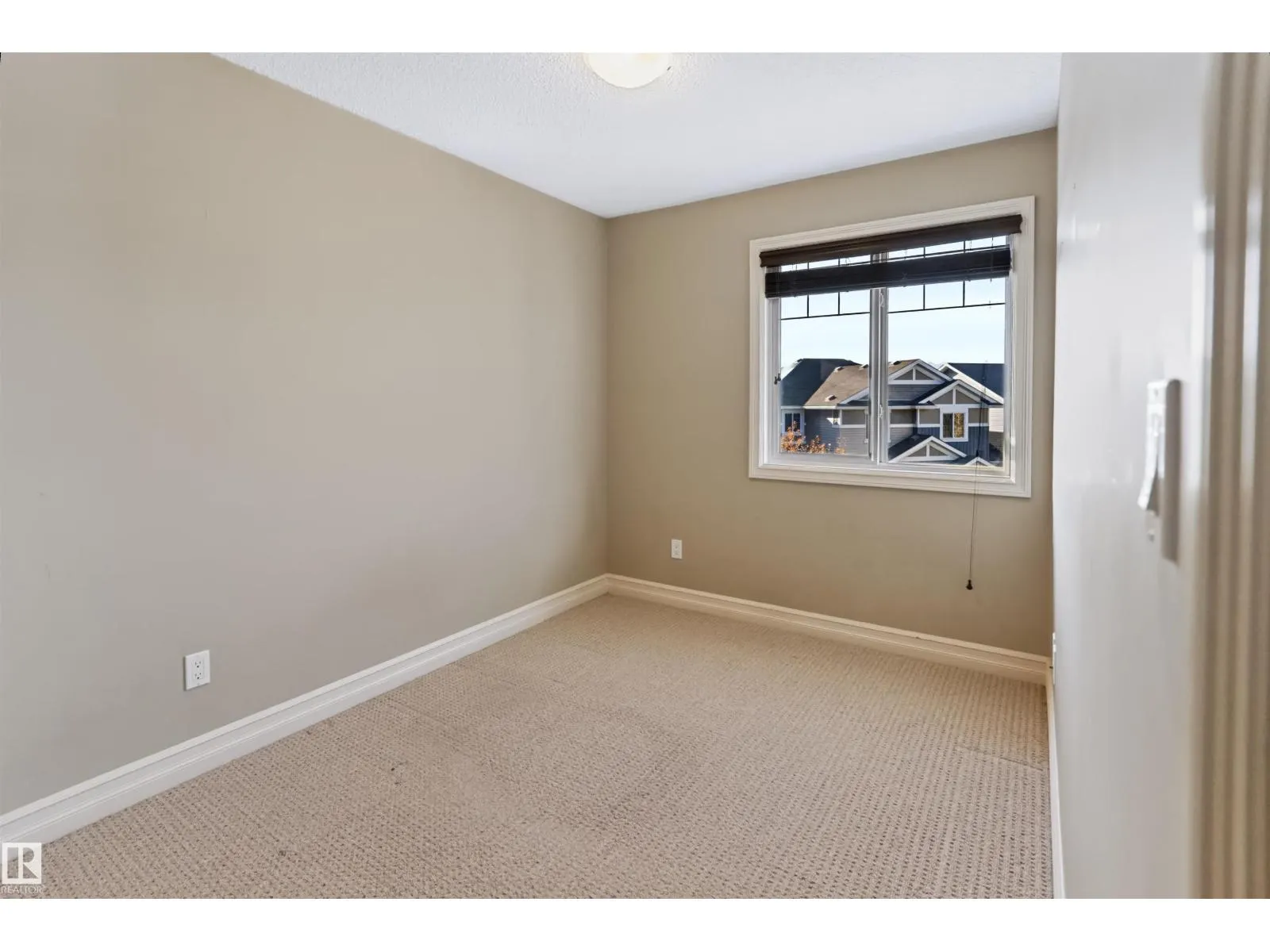 5319 3 AV SW