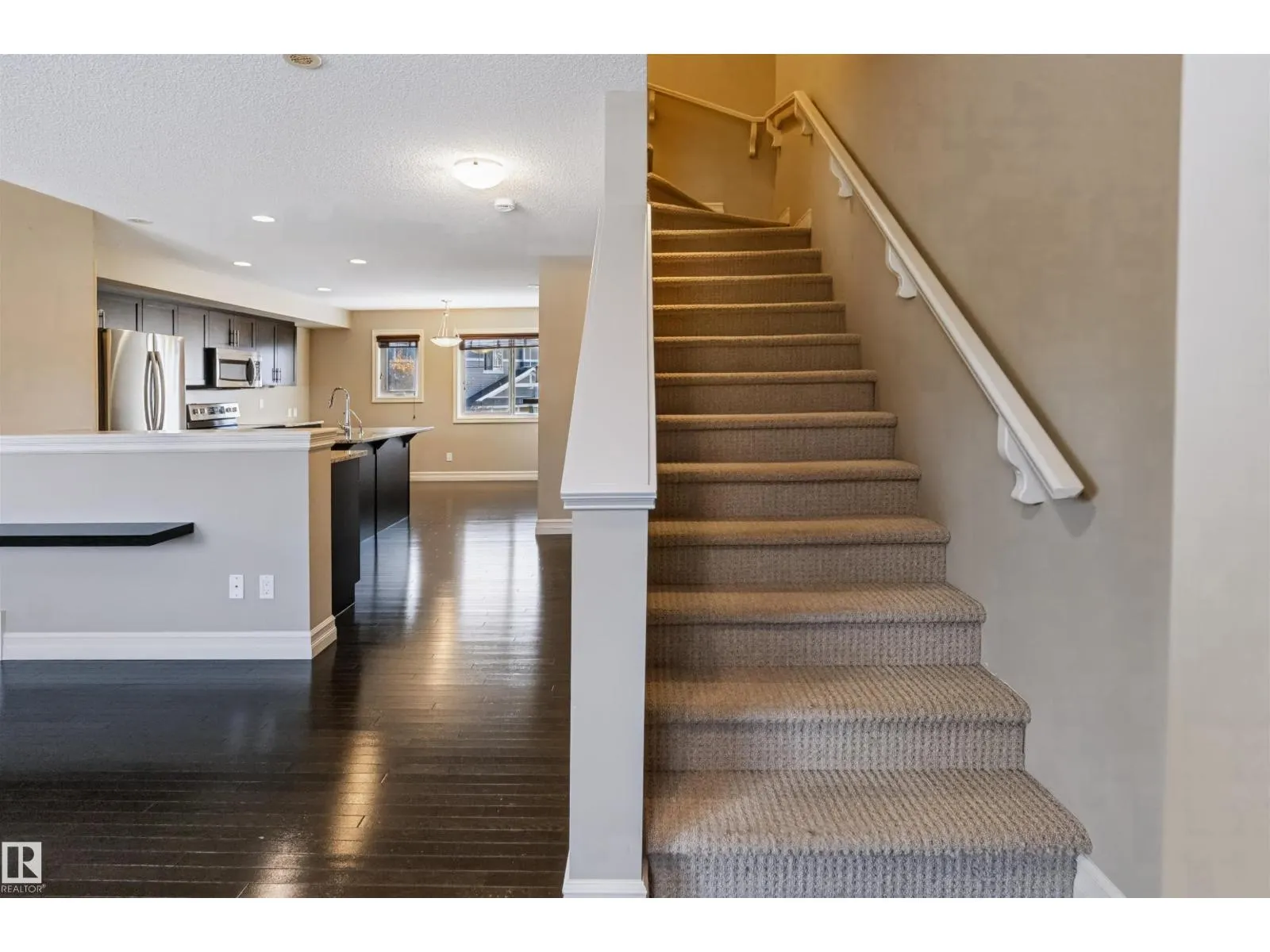 5319 3 AV SW